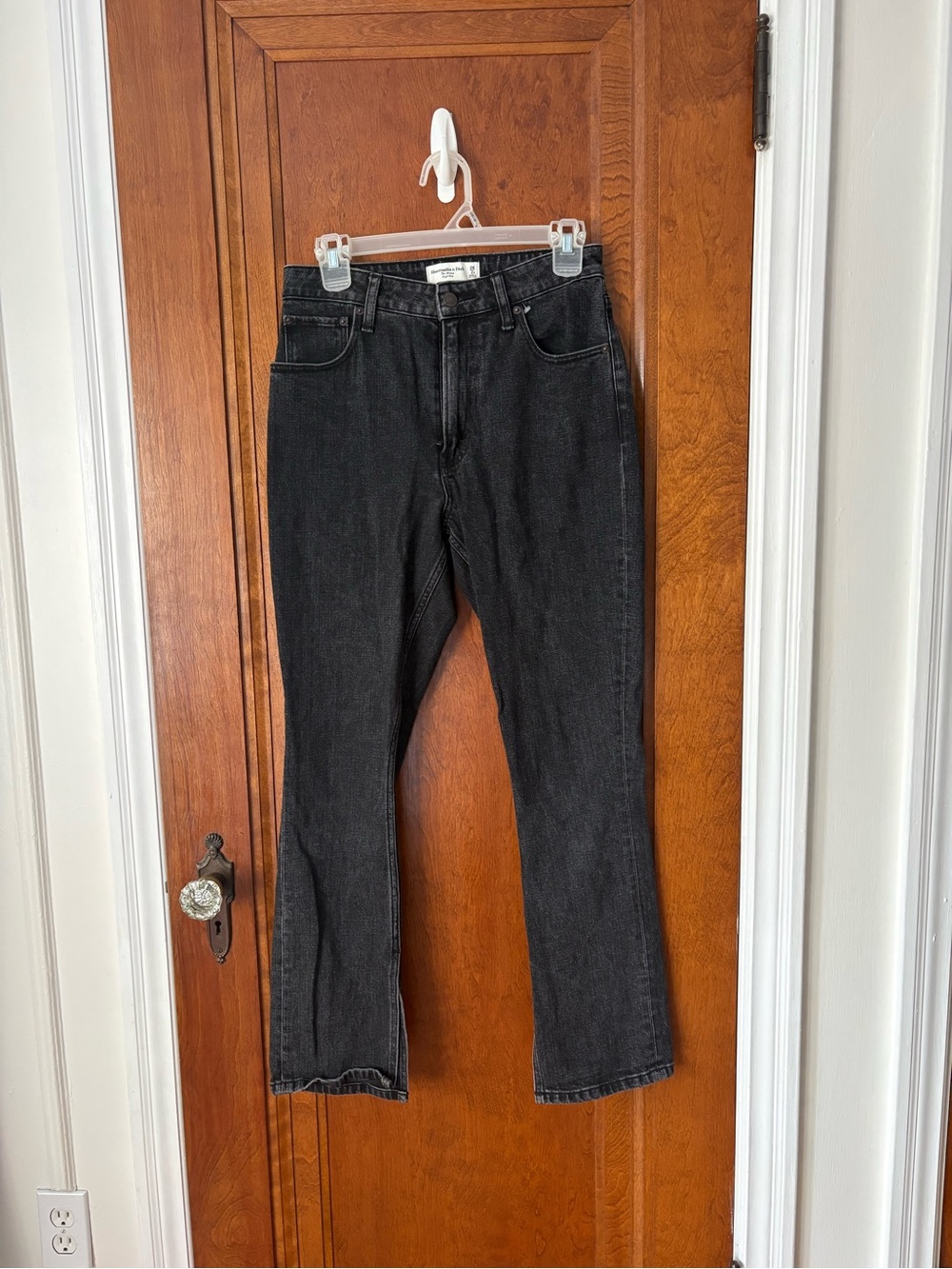 Abercrombie & Fitch Women’s Black Split Leg Skinny Jeans - size 2S